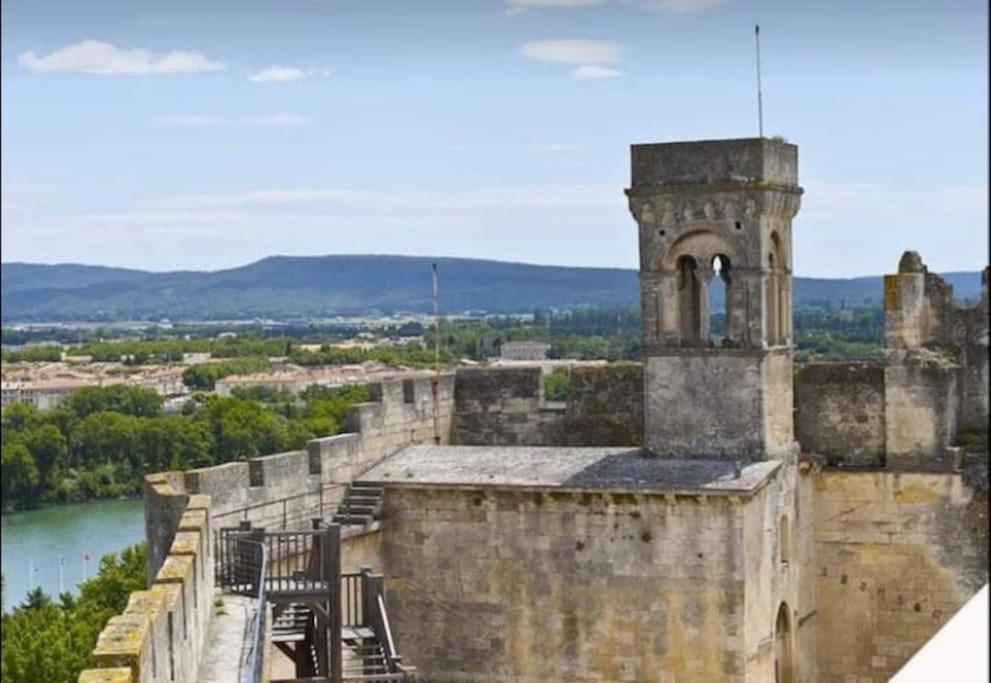 La Cigale Appartement Beaucaire  Buitenkant foto